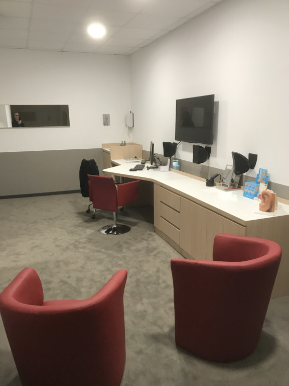 Magasin audioprothesiste 2 Place Lafayette 49000 ANGERS intérieur