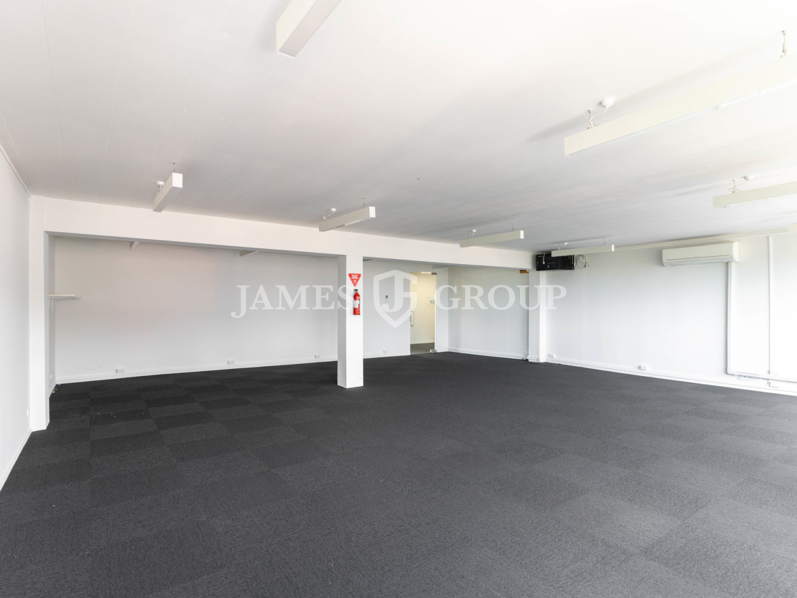 Well-positioned 109m² Open Plan Office