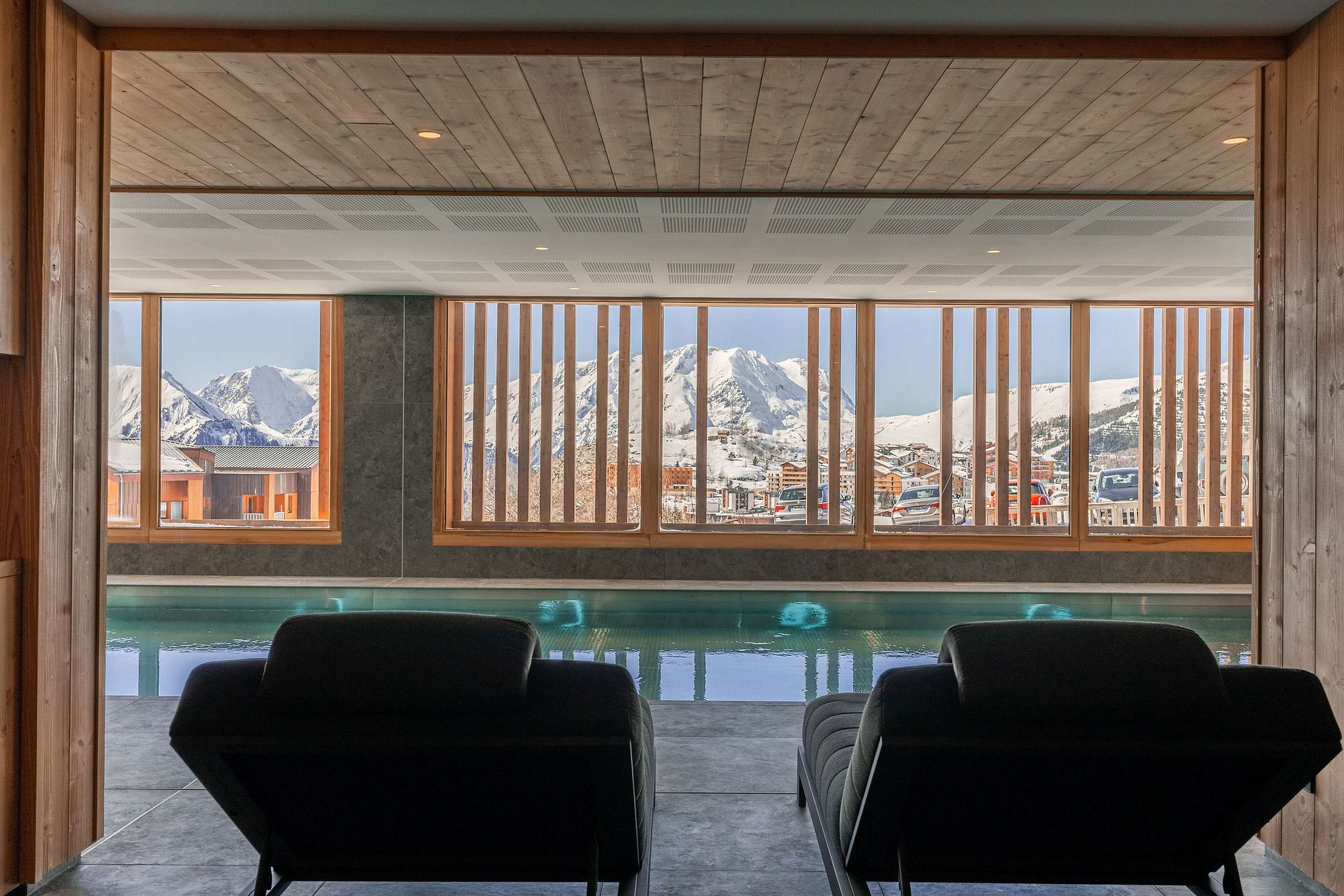 2 bed Apartment For Sale in Alpe d'Huez Grand Domaine, French Alps