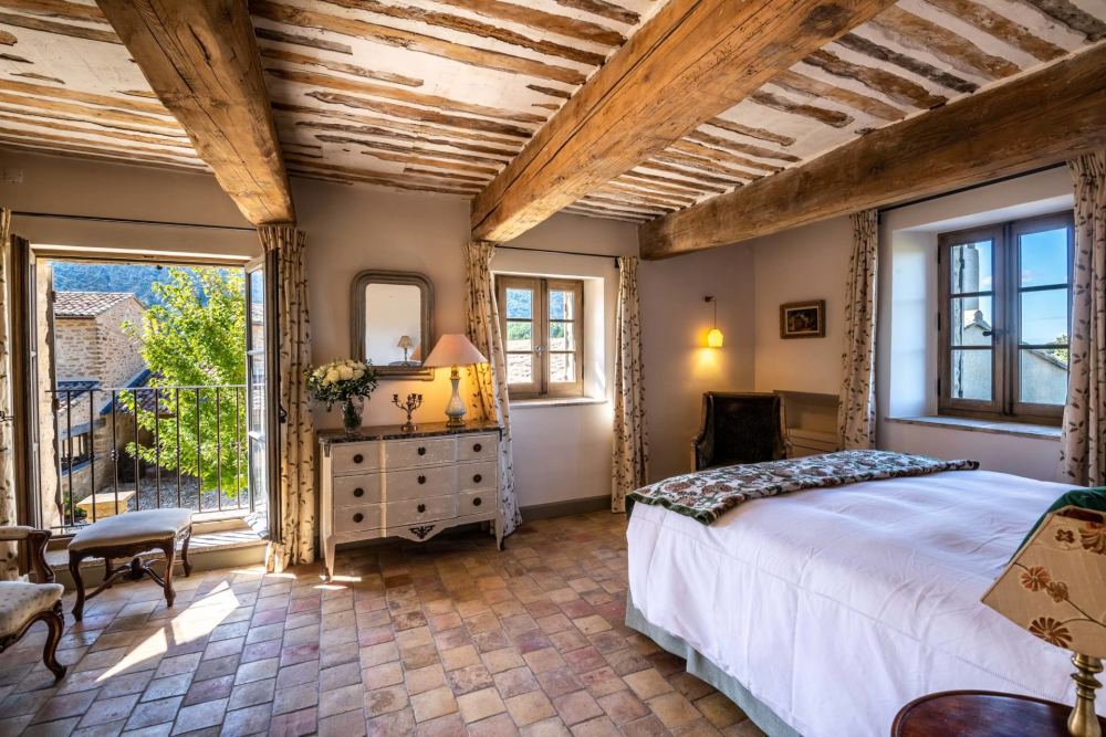 Photographs of Domaine du Lys villa in Provence - Image 25 of 45