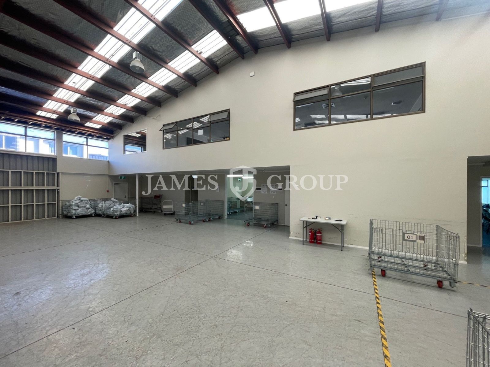 Prime Motorway Access W Massive Power | 1,640m²