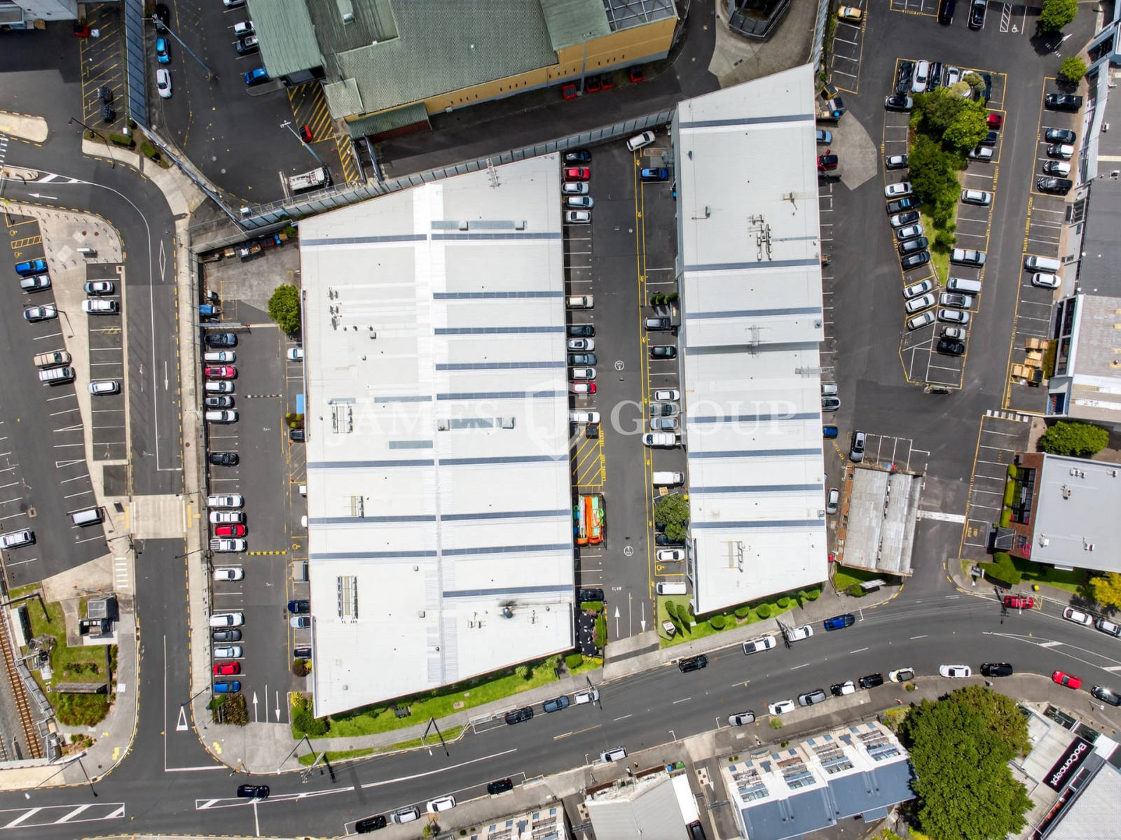 Prime Mount Eden Warehouse / Showroom