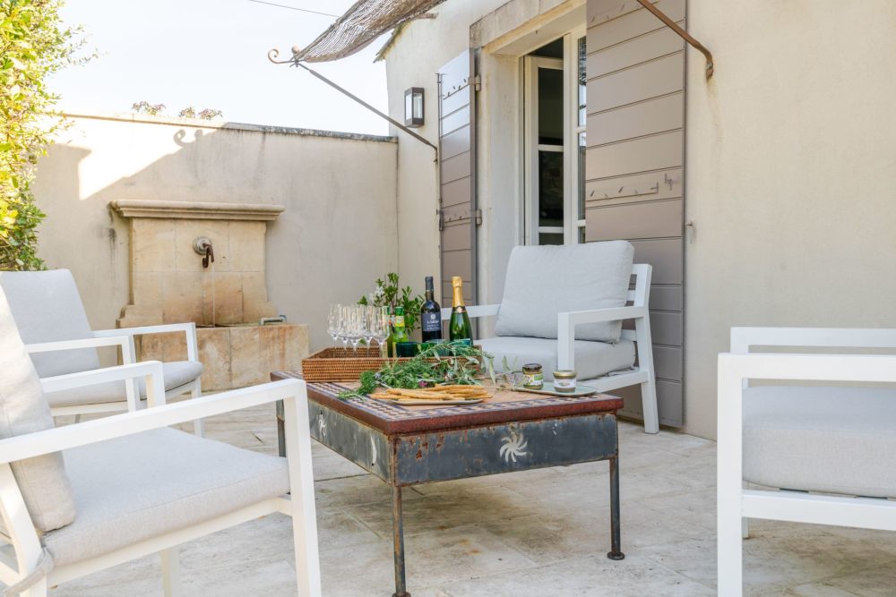 Photographs of Mas des Lilas villa in Provence - Image 35 of 36