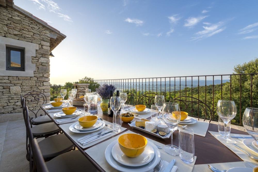 Photographs of Mas du Ciel villa in Provence - Image 5 of 44
