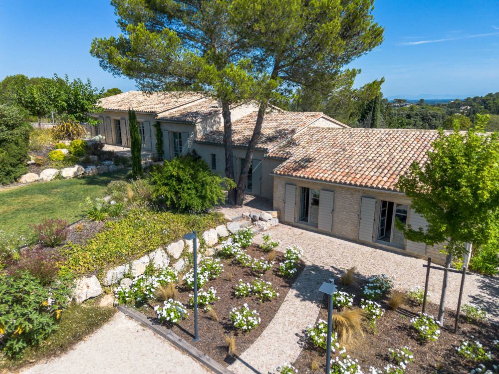 Photographs of Mas des Mimosas villa in Provence - Image 3 of 47