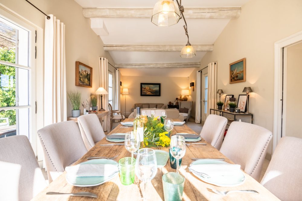 Photographs of Mas des Lilas villa in Provence - Image 5 of 36