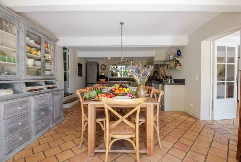 Photographs of Bastide de La Douceur villa in Provence - Image 9 of 31