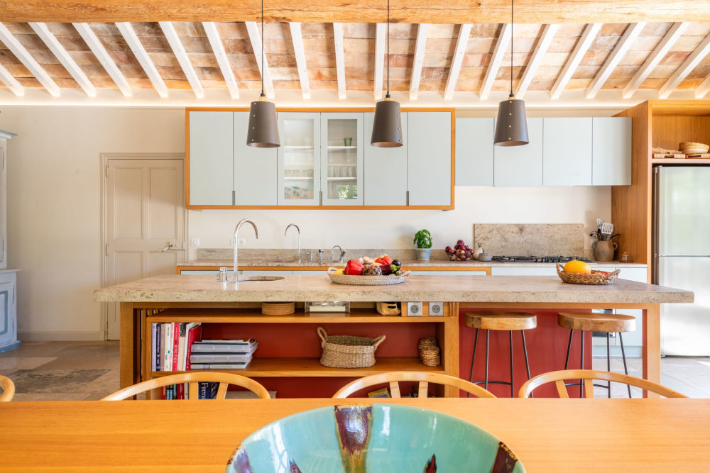 Photographs of Mas du Cardinal villa in Provence - Image 11 of 49