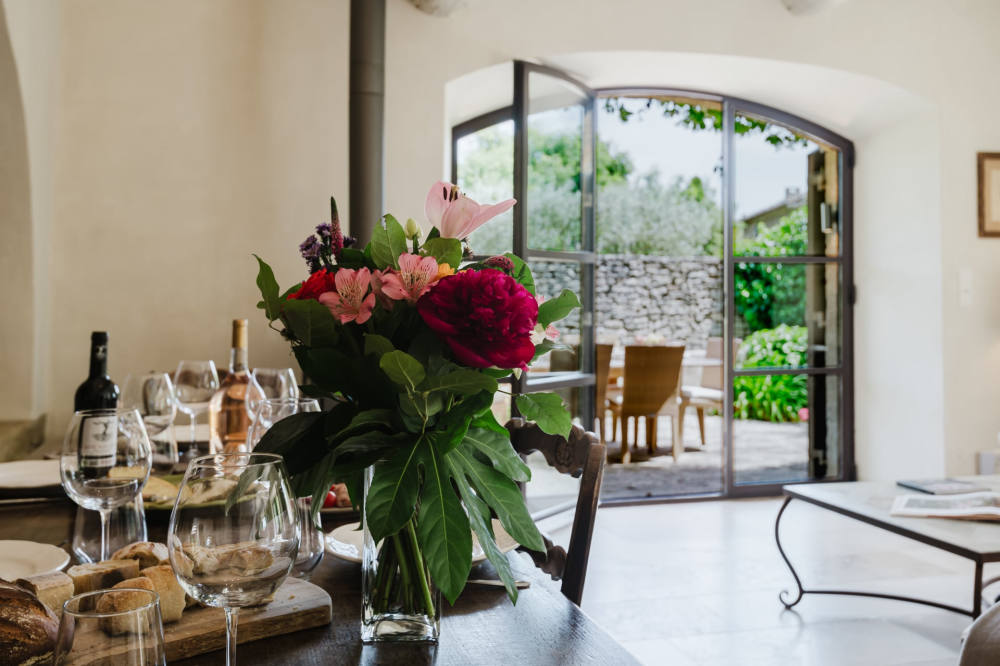 Photographs of La Maison de Cabrières villa in Provence - Image 6 of 27