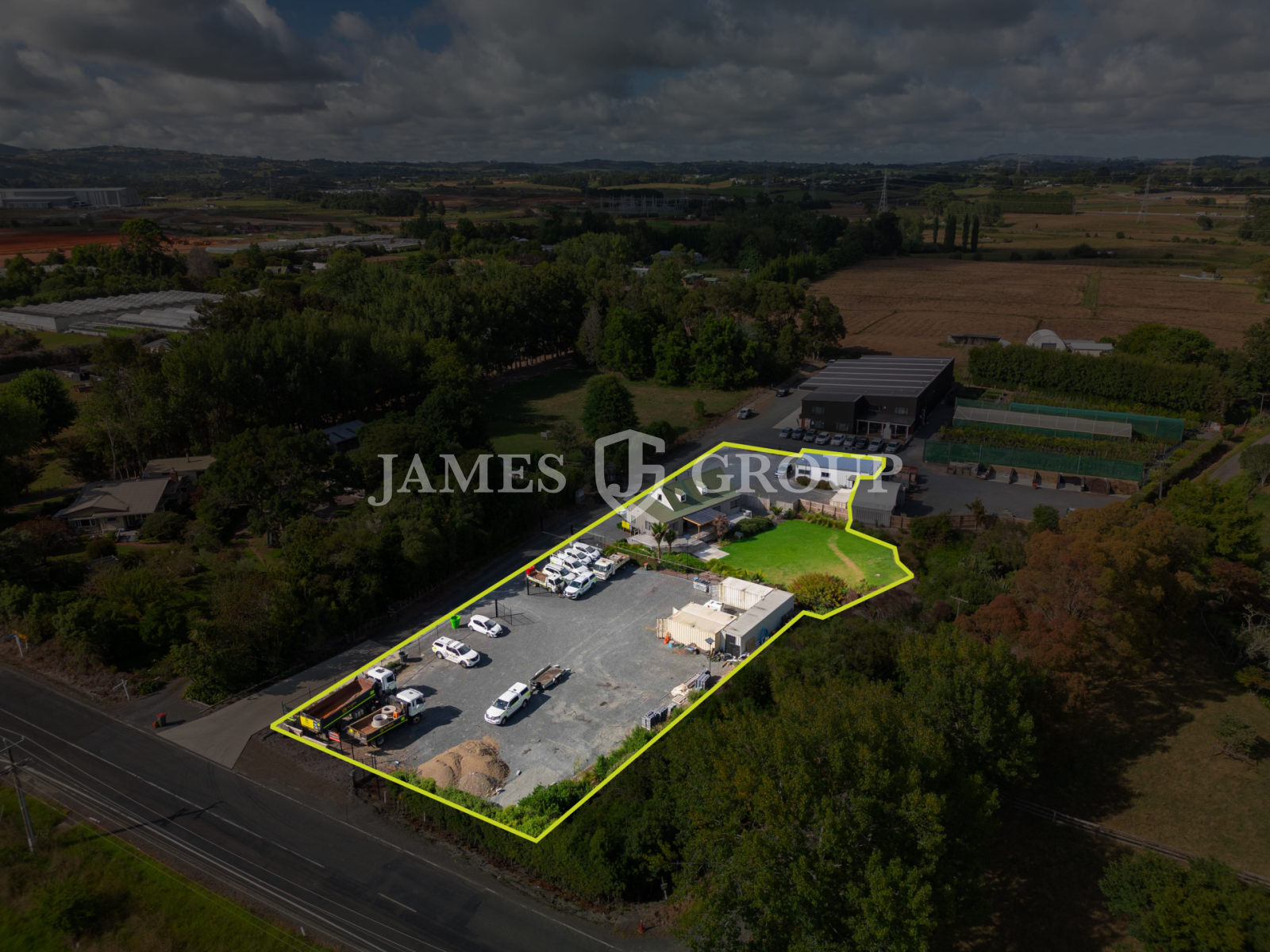 Flexible Options! Secure Yard, Office & Workshop
