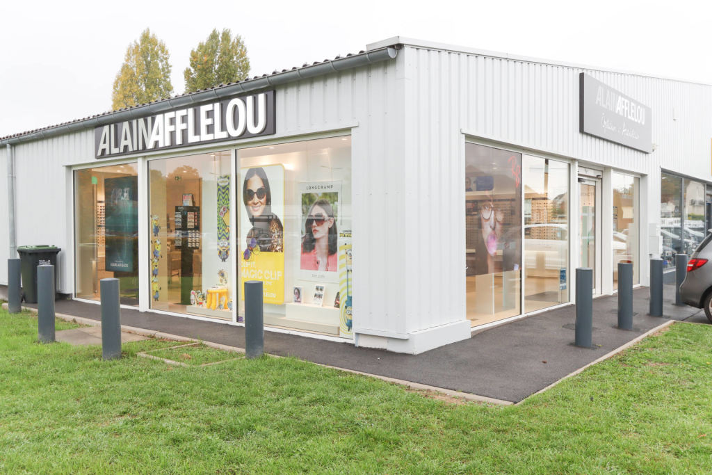 Magasin Opticien 210 route de Paris 60600 BREUIL-LE-VERT extérieur