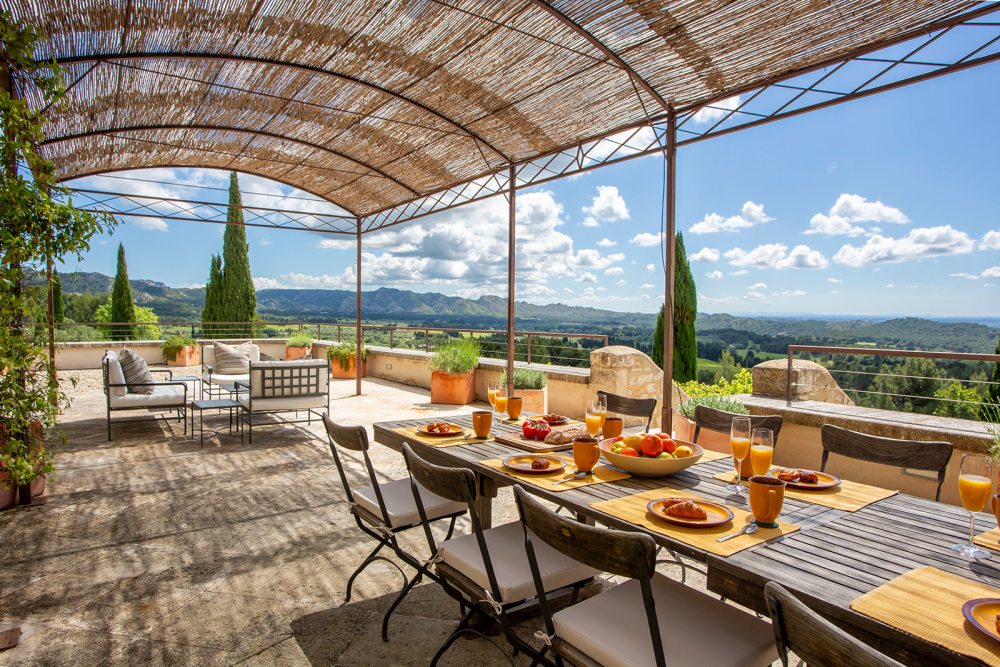 Photographs of La Citadelle villa in Provence - Image 4 of 28