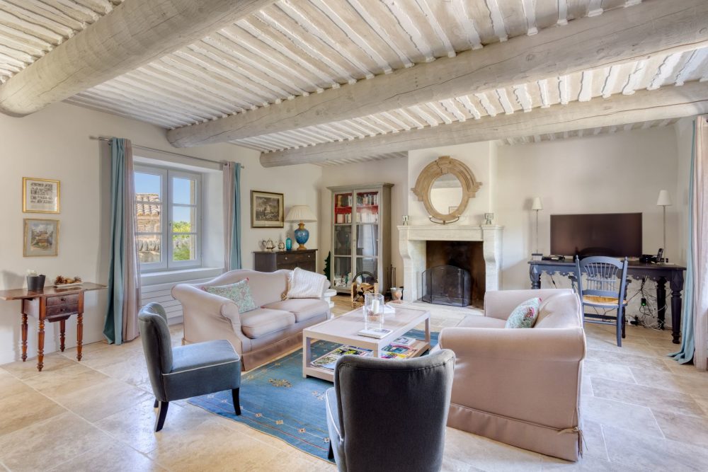 Photographs of Maison Jeannons villa in Provence - Image 4 of 24