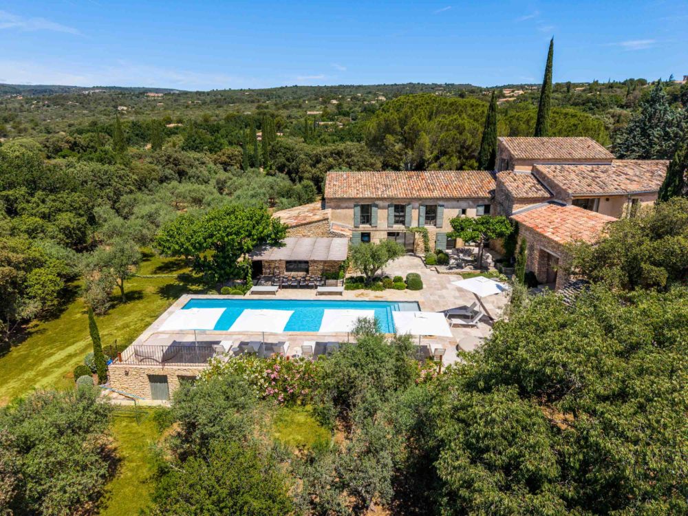Photographs of Mas des Princes villa in Provence - Image 4 of 49
