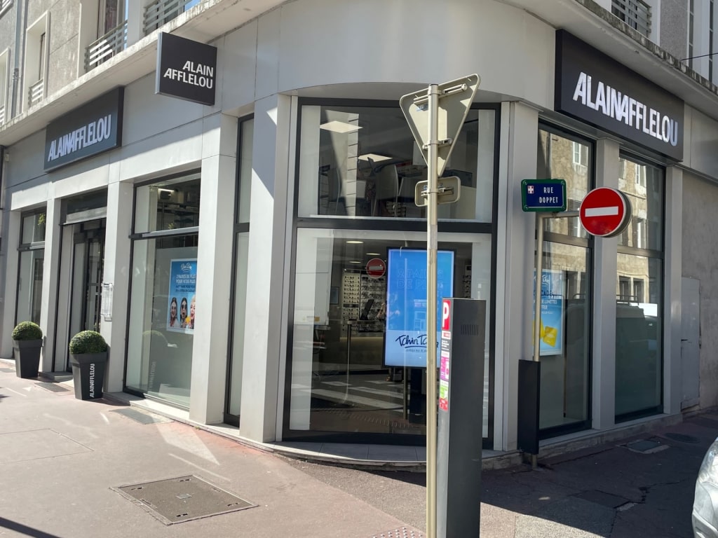 Magasin Opticien 9 rue Favre 73000 CHAMBÉRY extérieur