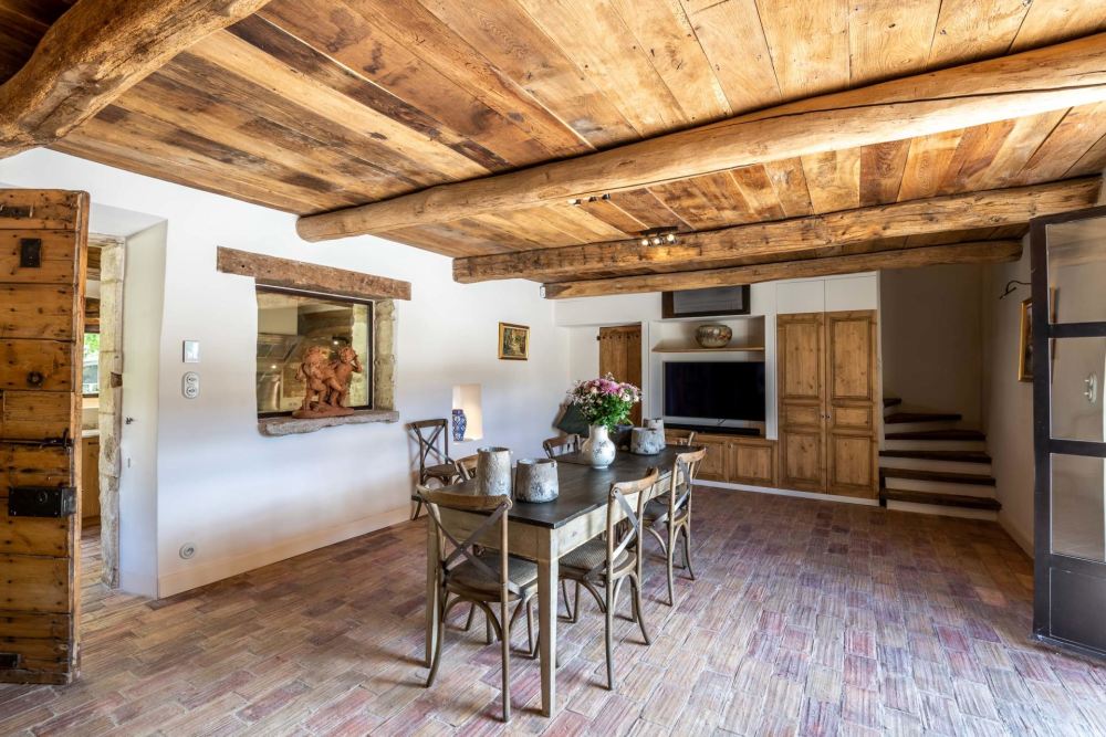 Photographs of Domaine du Lys villa in Provence - Image 33 of 45