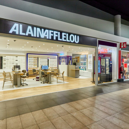 Tienda audiólogo C.C. Carrefour Manresa - Av Paisos Catalans, s/n, Local 22 08240 MANRESA
