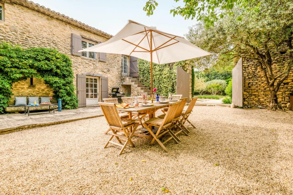 Photographs of Mas des Cinq Sens villa in Provence - Image 5 of 37