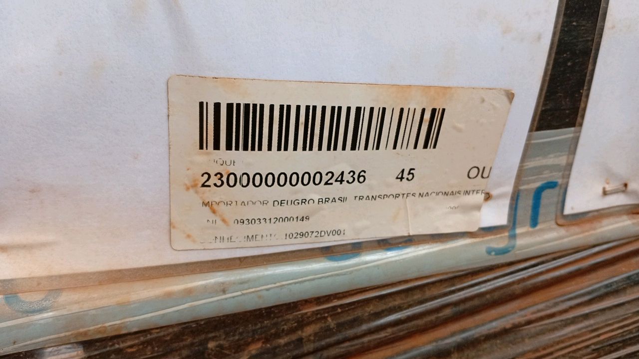 Lot of Metal Fixing Structures