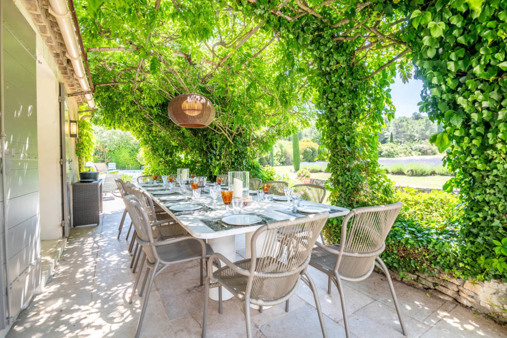 Photographs of Mas de la Caume villa in Provence - Image 46 of 52