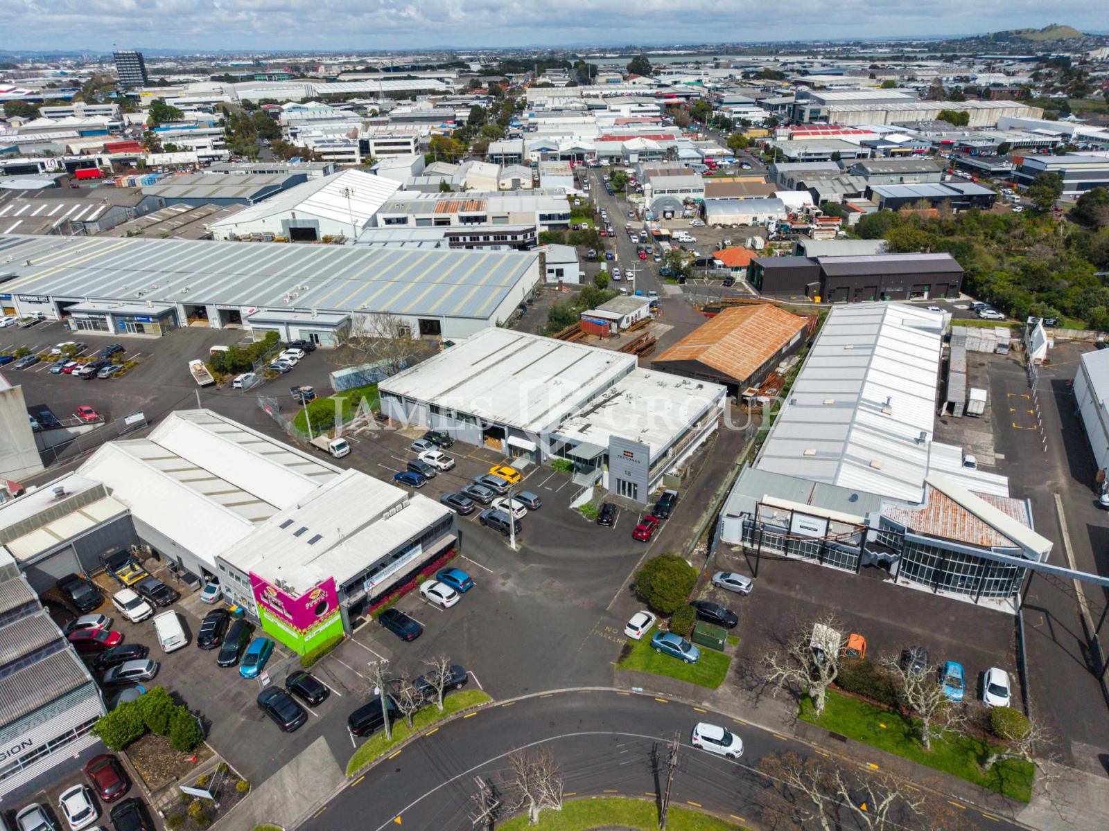 50 / 50 Warehouse & Office | 2 Mins From Motorway