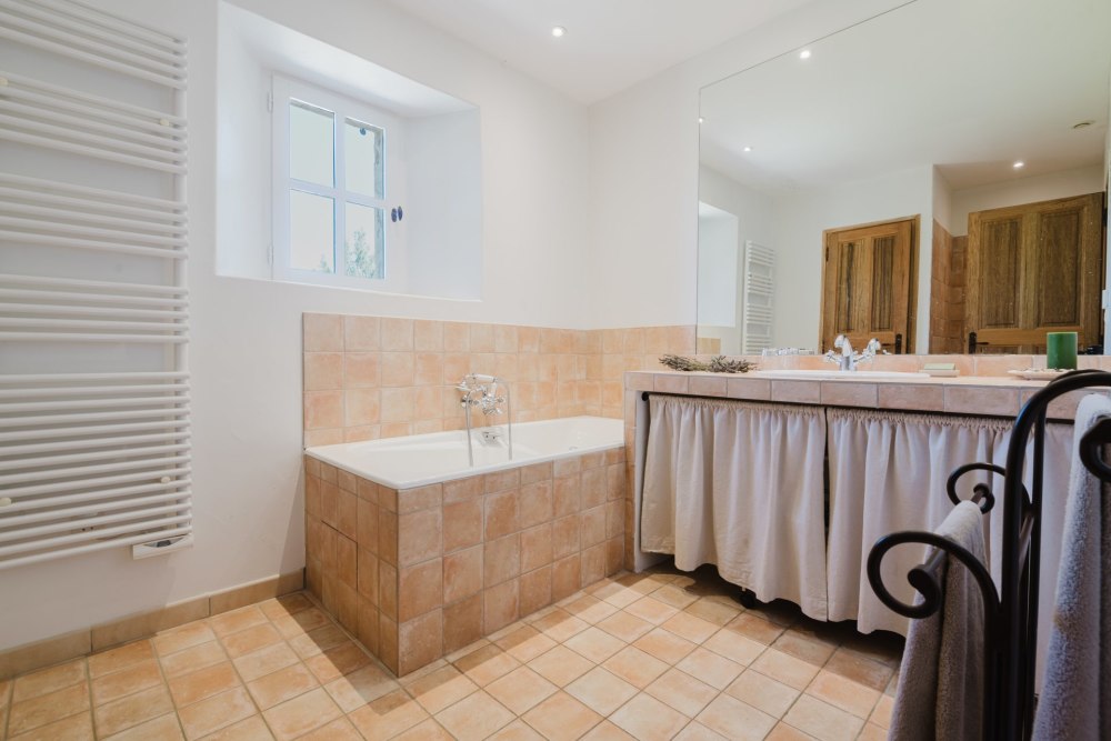 Photographs of Mas du Fournil villa in Provence - Image 36 of 47