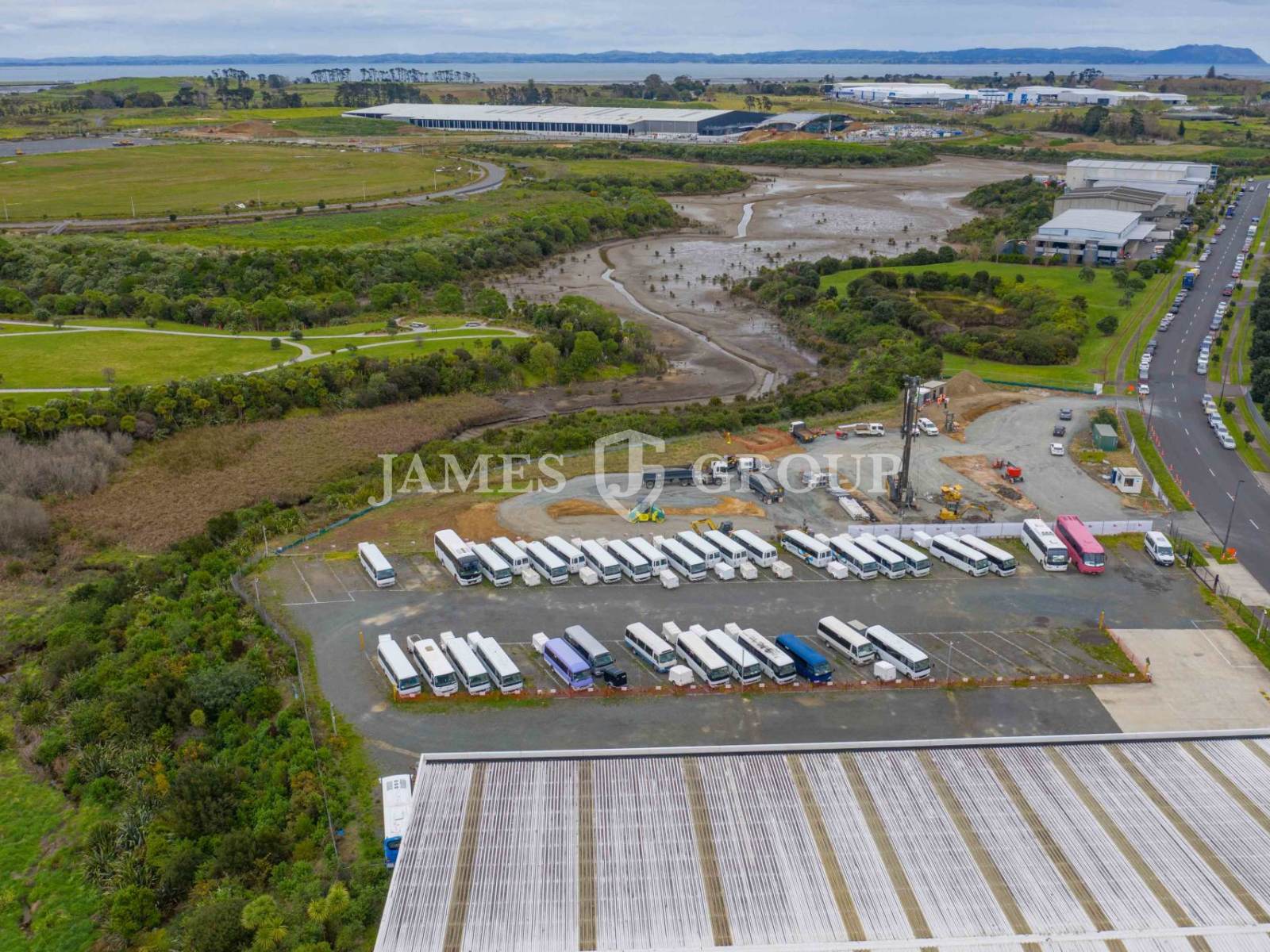 Large Airport Yard – For Lease