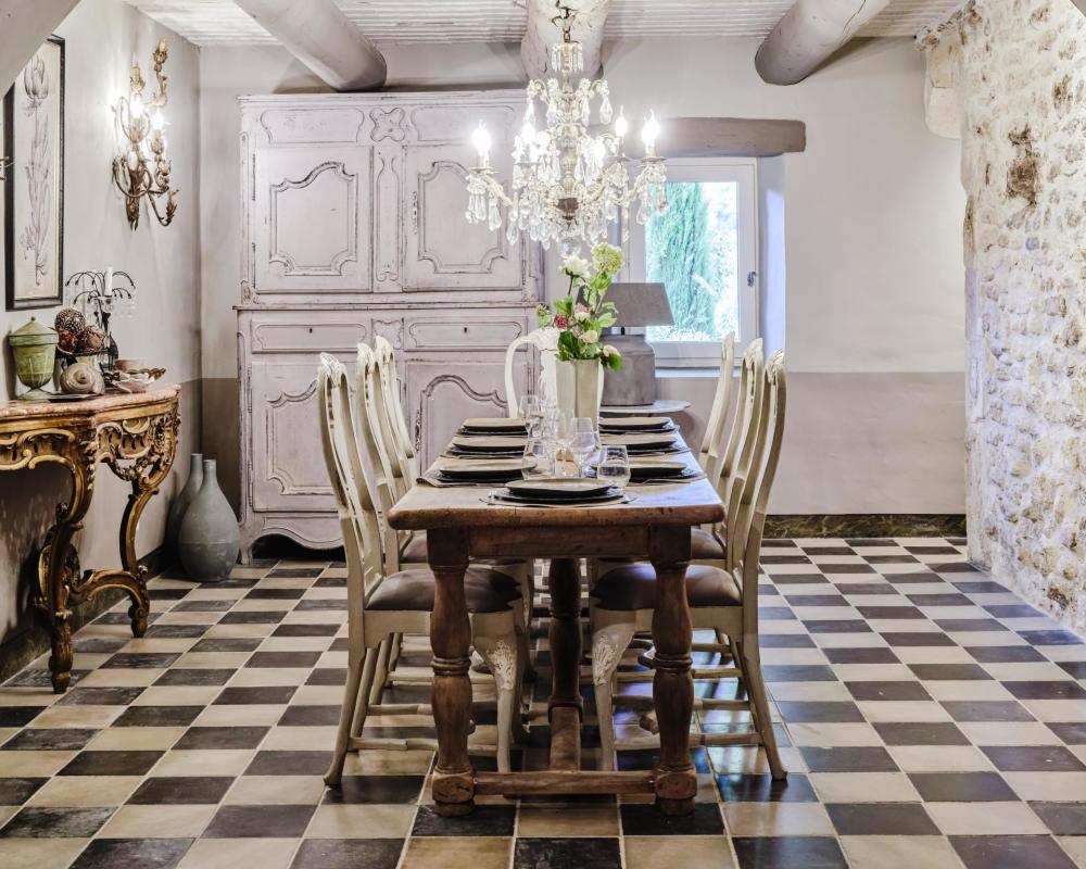 Photographs of Mas d’Argent villa in Provence - Image 10 of 35