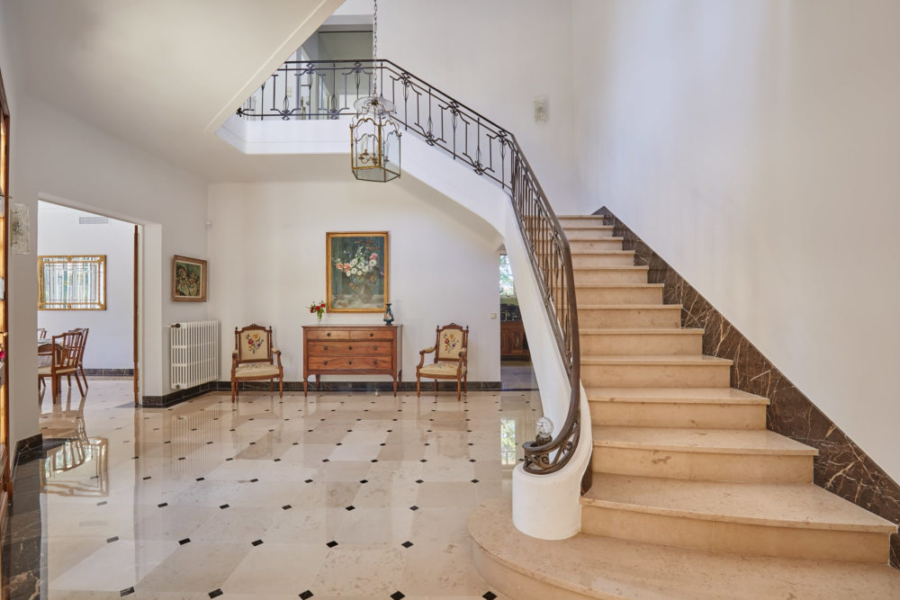 Photographs of Villa Mirabeau villa in Provence - Image 6 of 36
