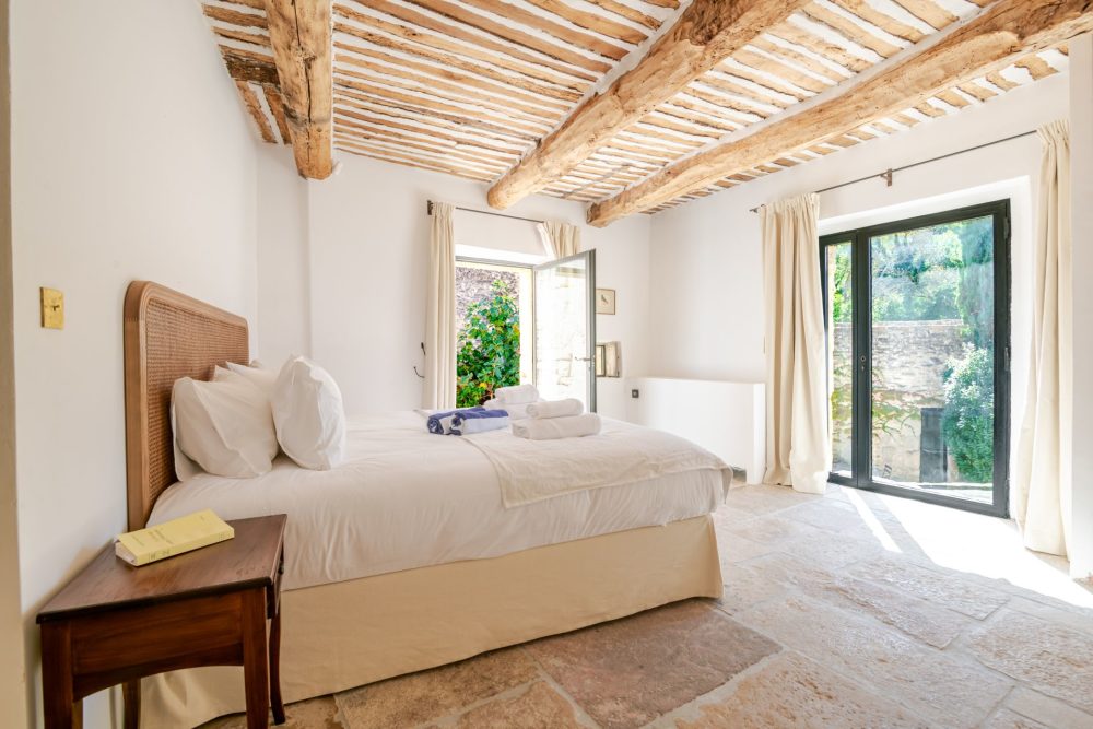 Photographs of Domaine des Saisons villa in Provence - Image 21 of 52