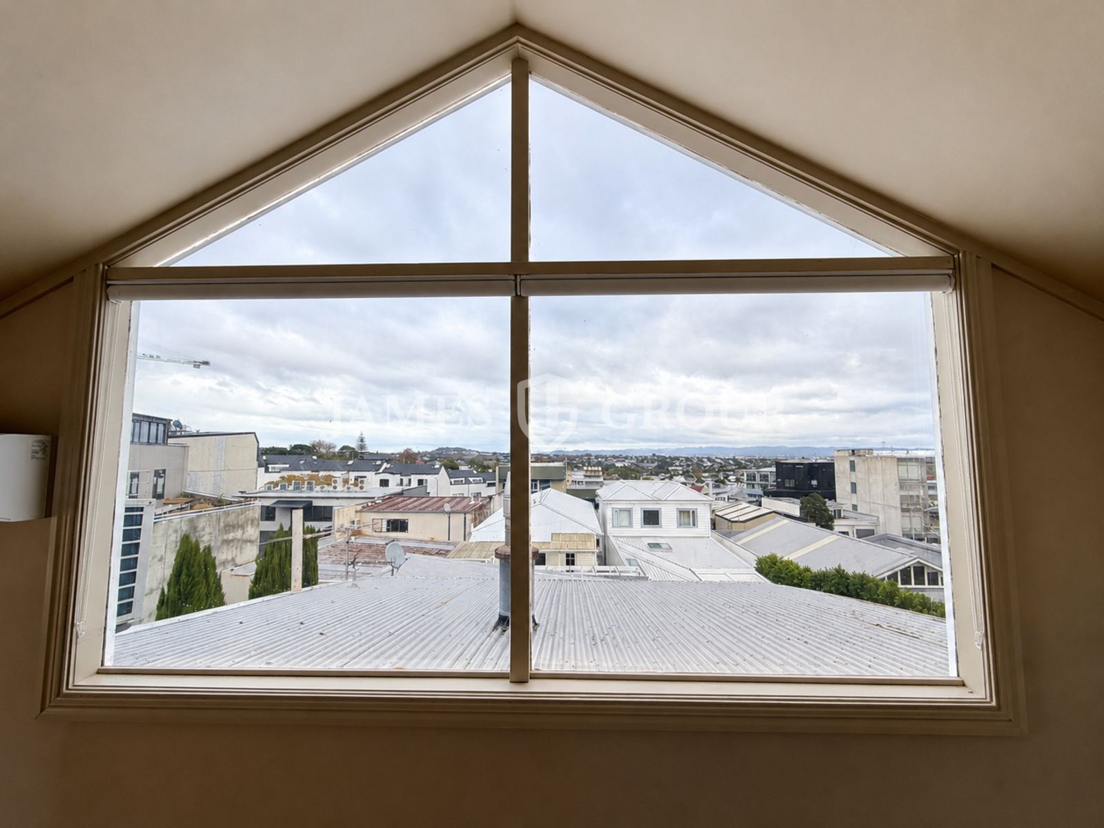 Character Live/work Space In Prime Herne Bay