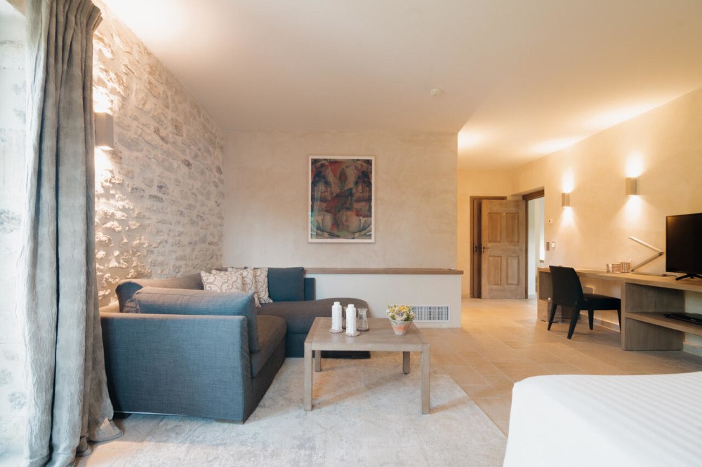 Photographs of Bastide du Calavon villa in Provence - Image 36 of 57
