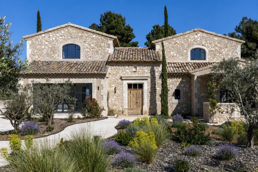 Photographs of Mas des Crêtes villa in Provence - Image 17 of 41