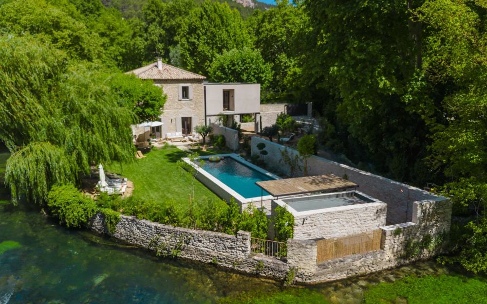 Photographs of Mas Cristal villa in Provence - Image 12 of 44