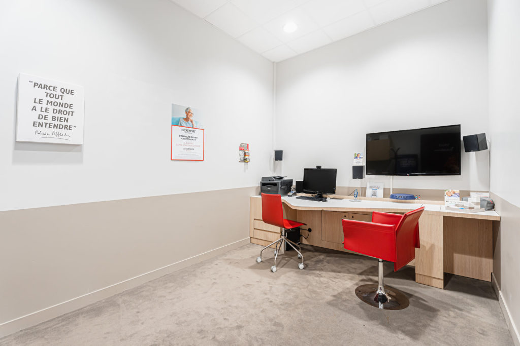 Magasin audioprothesiste Family Village 72230 RUAUDIN intérieur