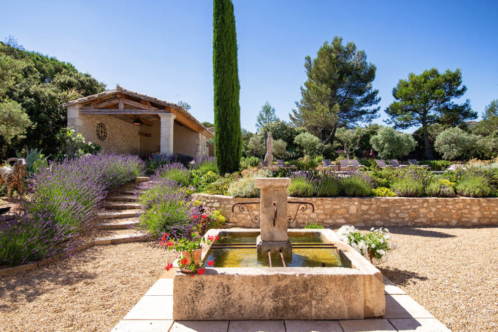 Photographs of Mas la Gloriette villa in Provence - Image 51 of 51