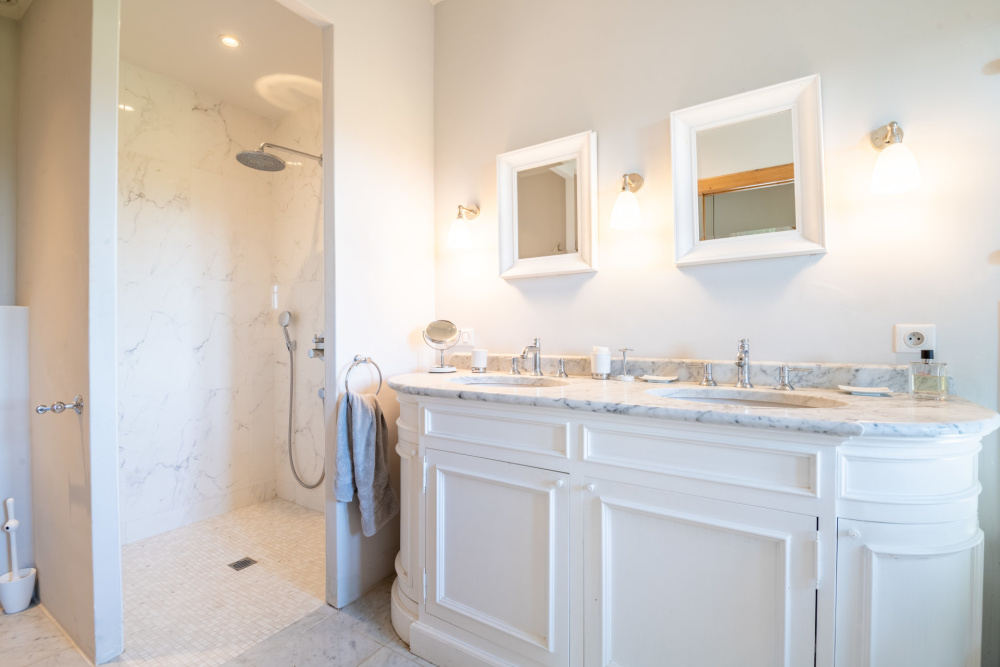 Photographs of Mas des Murets villa in Provence - Image 23 of 48