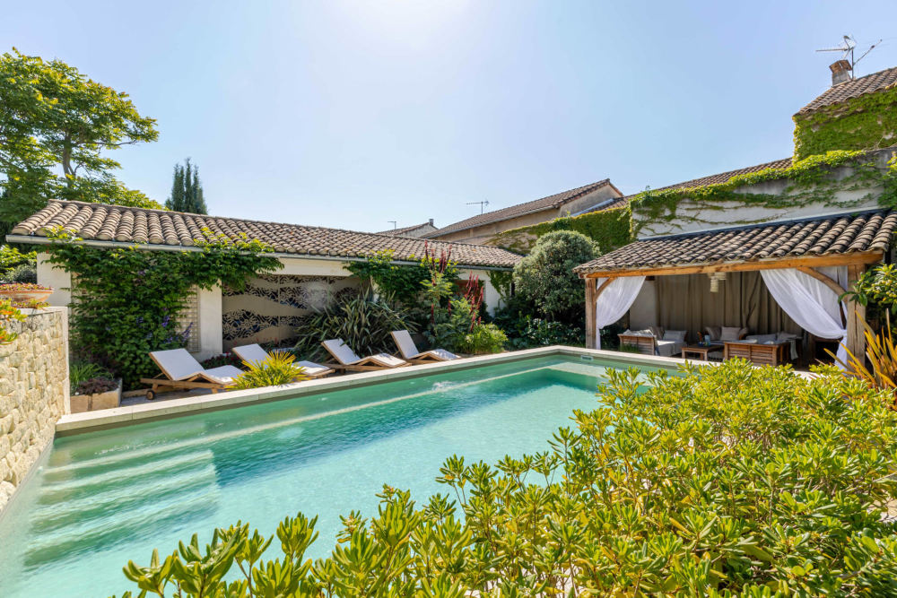 Photographs of Mas du Poète villa in Provence - Image 13 of 39