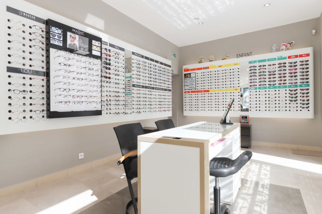 Magasin Opticien 1 rue du Général Leclerc 59200 TOURCOING intérieur