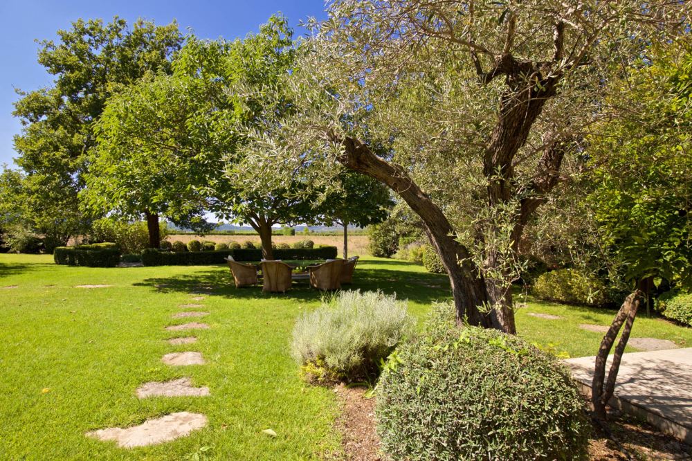 Photographs of Mas Santoline villa in Provence - Image 33 of 34