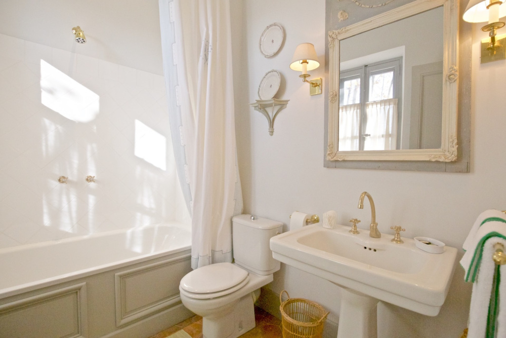 Photographs of Mas de Paradis villa in Provence - Image 42 of 49