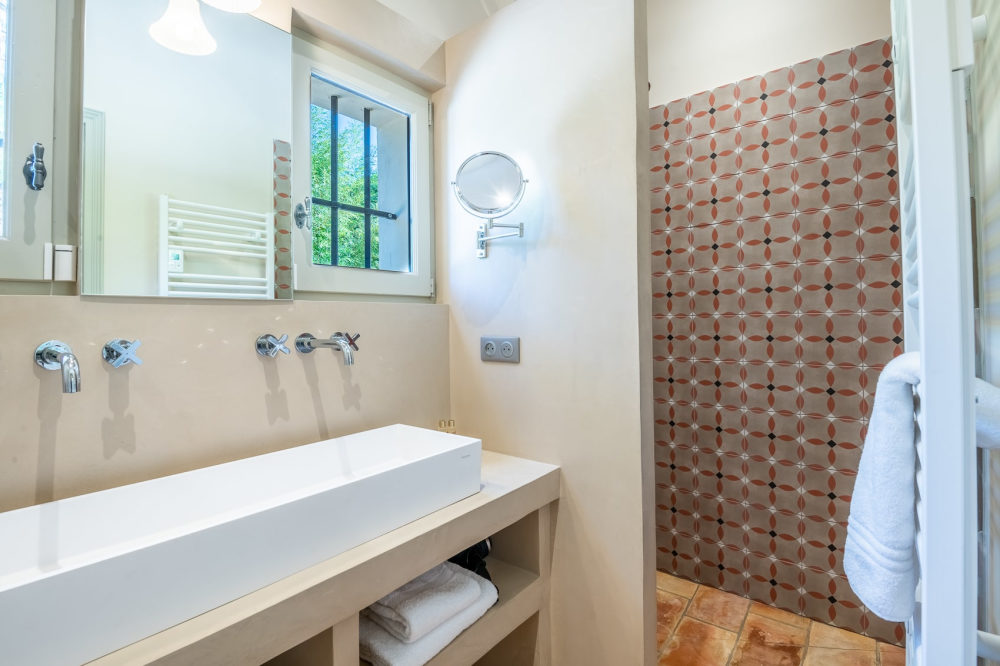 Photographs of Mas de Pagnol villa in Provence - Image 22 of 39