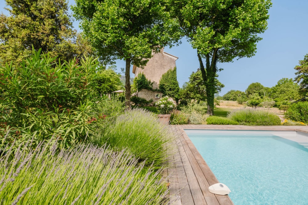 Photographs of Mas des Bleuets villa in Provence - Image 20 of 44