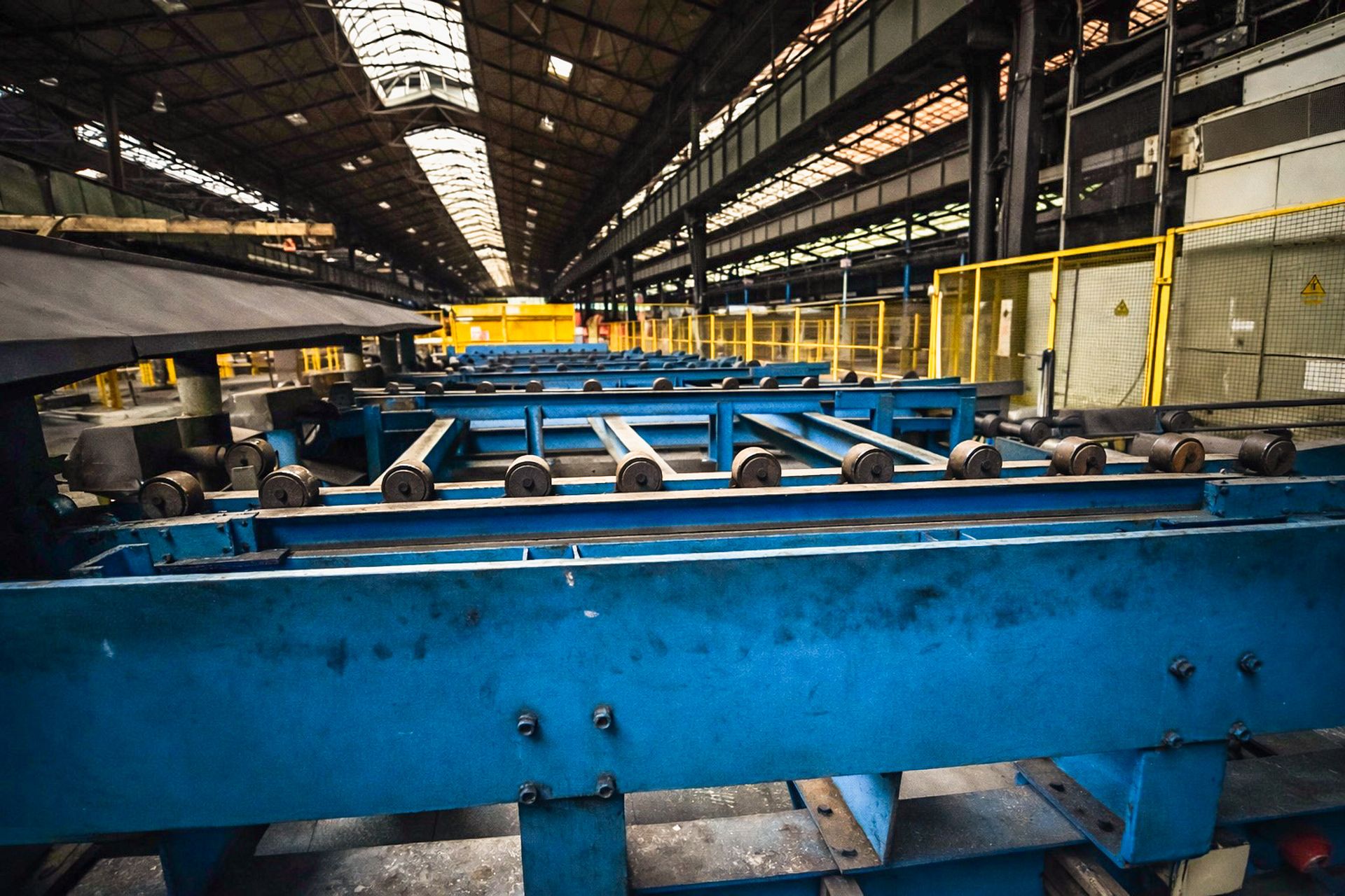 Heat Treatment Line with Cutting Saw at the end for Sampling-ITG Indultionsanslagen - Image 4