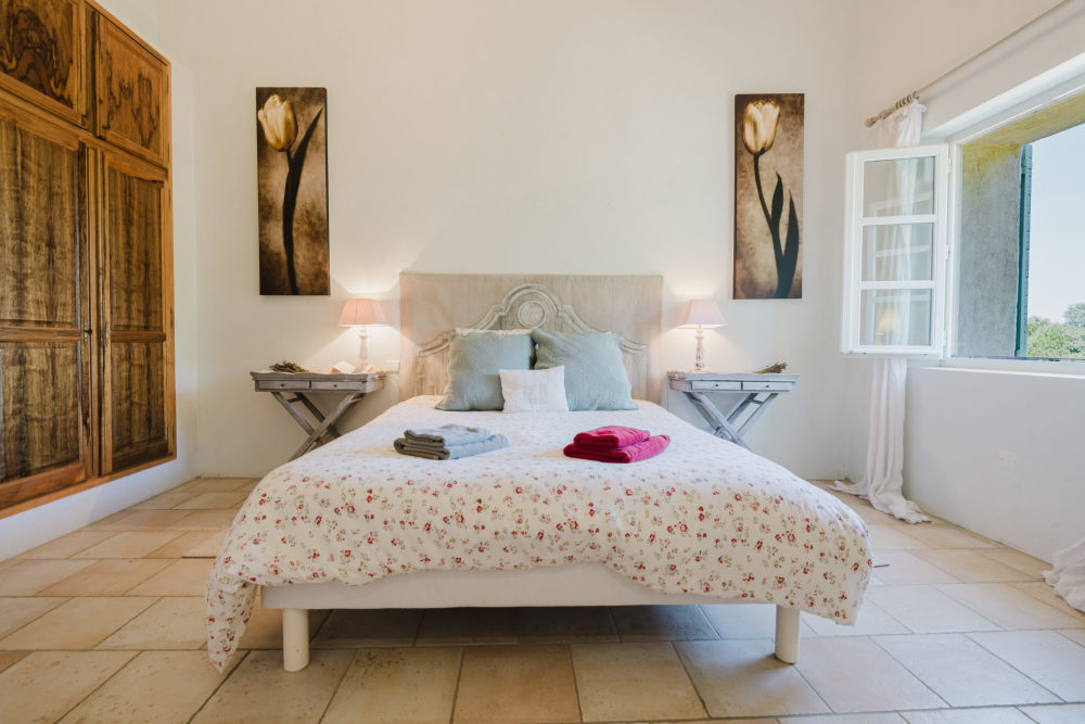 Photographs of Mas du Fournil villa in Provence - Image 23 of 47