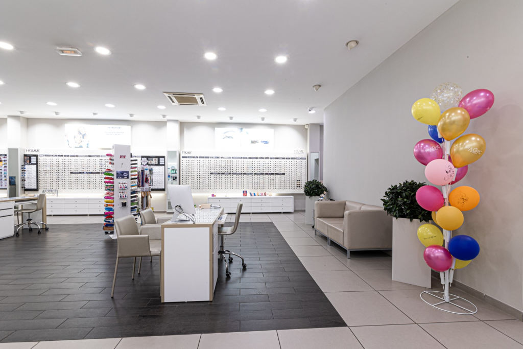 Magasin Opticien Zone Commerciale Carrefour Market - 51 rue La Ramondia 65300 LANNEMEZAN intérieur