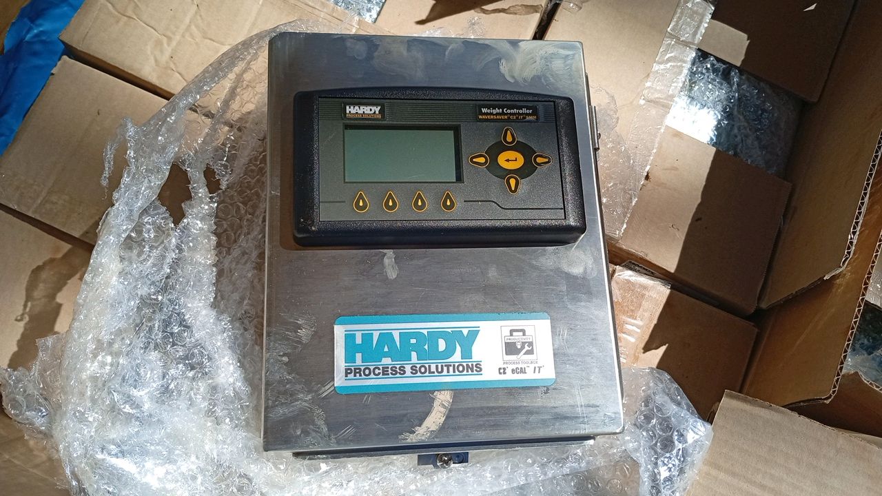 Lot of Several Hardy HI4050 Weight Controller