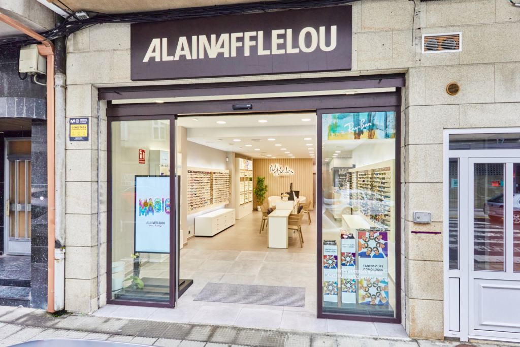 Tienda Óptico RUA DA FERNANDO BLANCO  17 15270 CEE exterior