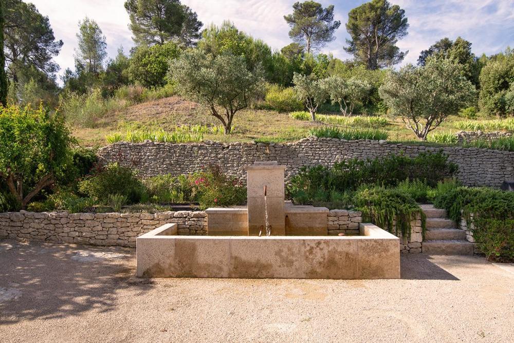 Photographs of Mas Daudet villa in Provence - Image 35 of 40