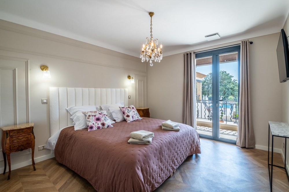 Photographs of Villa Elegance villa in Provence - Image 15 of 47